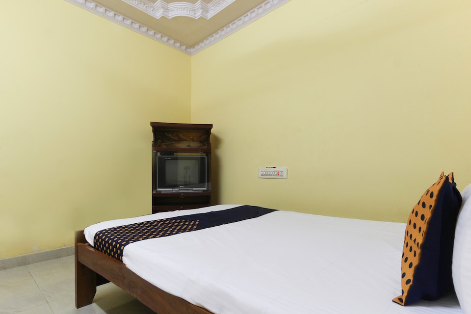 SPOT ON 67992 Slv Boarding And Lodging , Hassan, Hassan