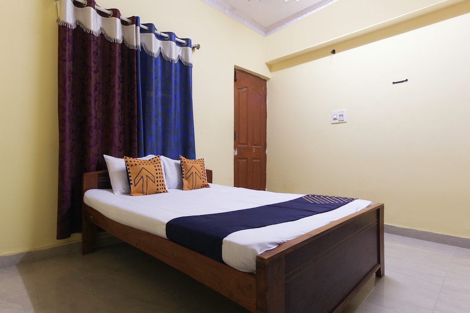 SPOT ON 67992 Slv Boarding And Lodging , Hassan, Hassan