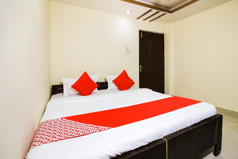 OYO 67995 Hotel Heera Heights, Hamirpur city, Hamirpur