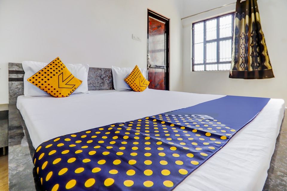 SPOT ON 67996 Hotel Silver Star, Sikar, Sikar