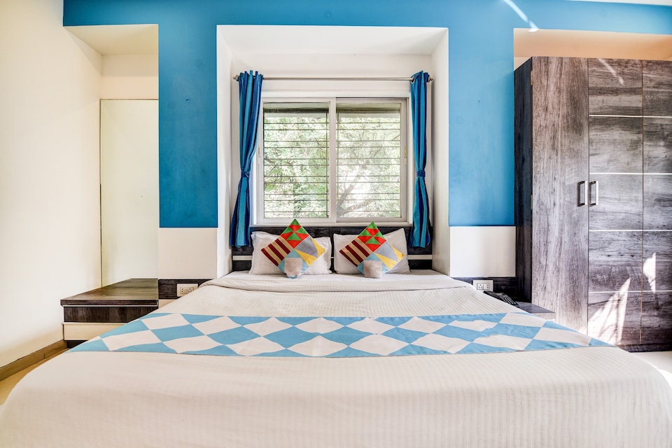 OYO Home 68012 THE UPPER ROOM Airport Road, Vidyanagar, Viman Nagar, Pune
