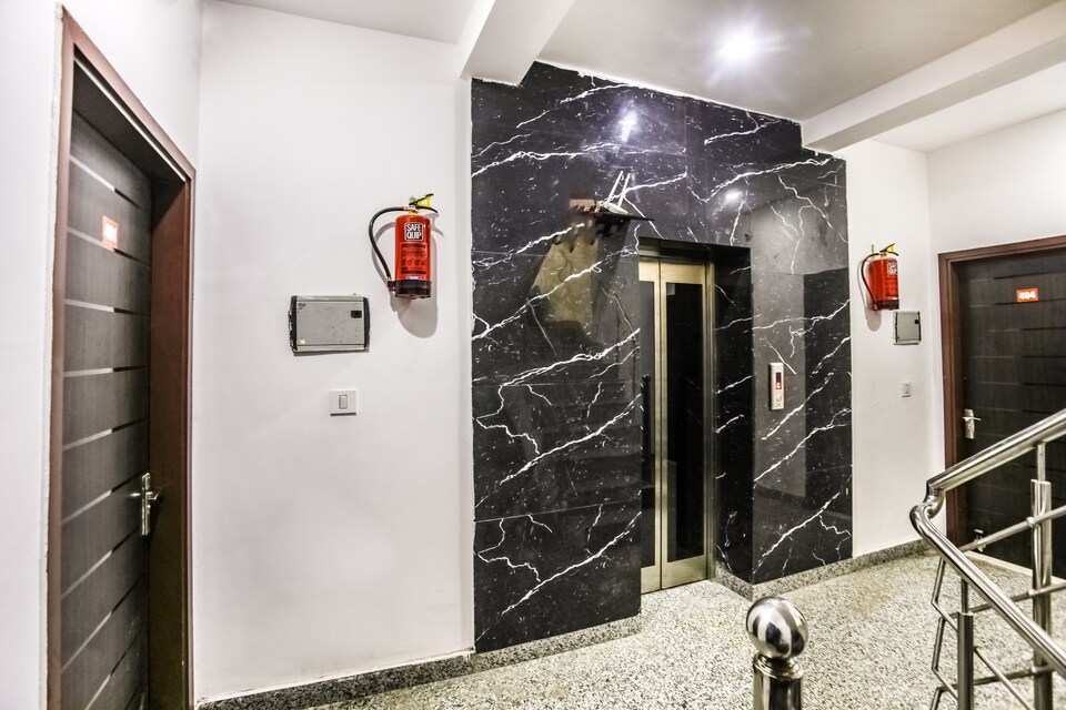 OYO 68014 Yash Residency, Airport-Dwarka Delhi, Delhi