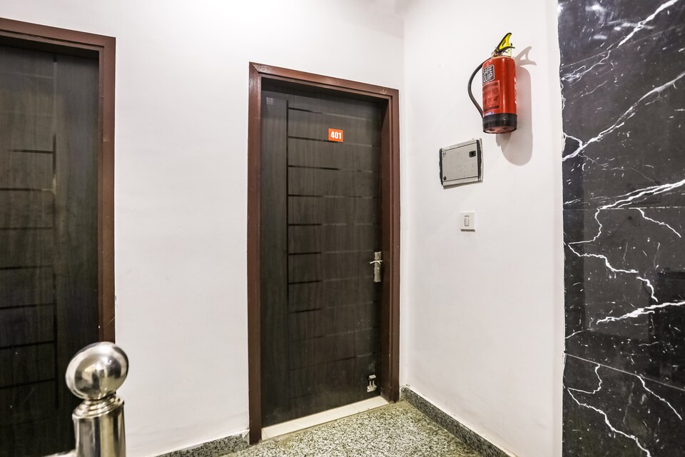 OYO 68014 Yash Residency, Airport-Dwarka Delhi, Delhi