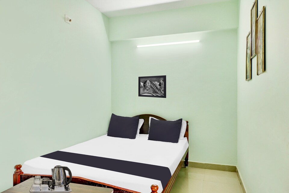 SPOT ON Gopi Complex, Pileru, Tirupati