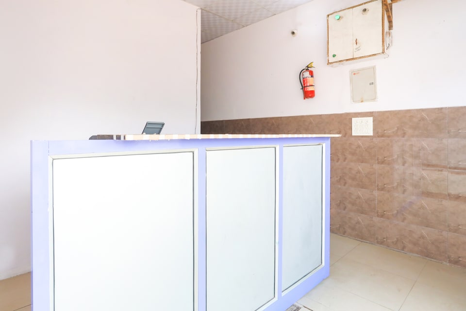 OYO 68023 Red Guest House, Ghaziabad City, Ghaziabad