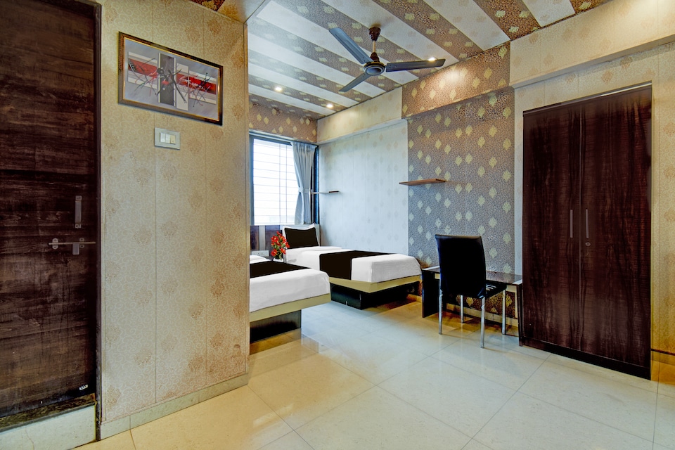 Super Townhouse Chakan MIDC Pune Formerly Renuka Executive, Chakan Pune, Pune