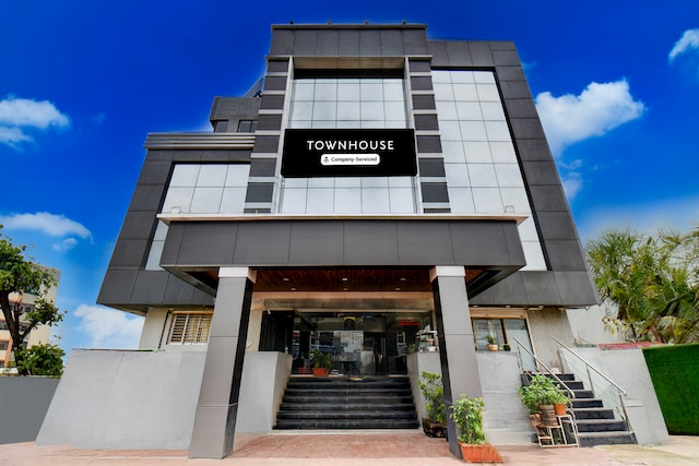 Super Townhouse Chakan MIDC Pune Formerly Renuka Executive