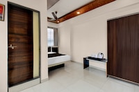 Super Townhouse Chakan MIDC Pune Formerly Renuka Executive