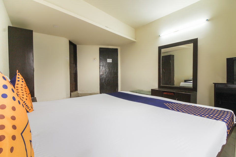 SPOT ON 68046 Rainbow Hotel, Secunderabad, Hyderabad