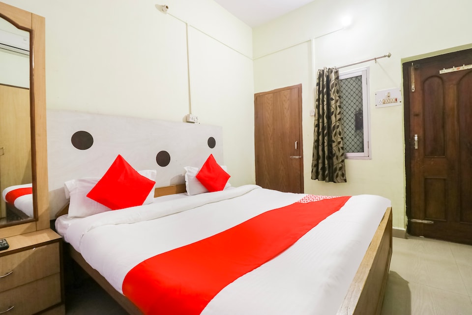 OYO 68072 Baba Guest House, Cantonment, Varanasi