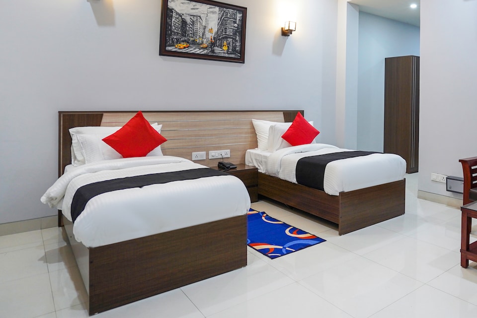 Capital O (68099) AP Stay Inn, Noida Expressway SEZ, Noida