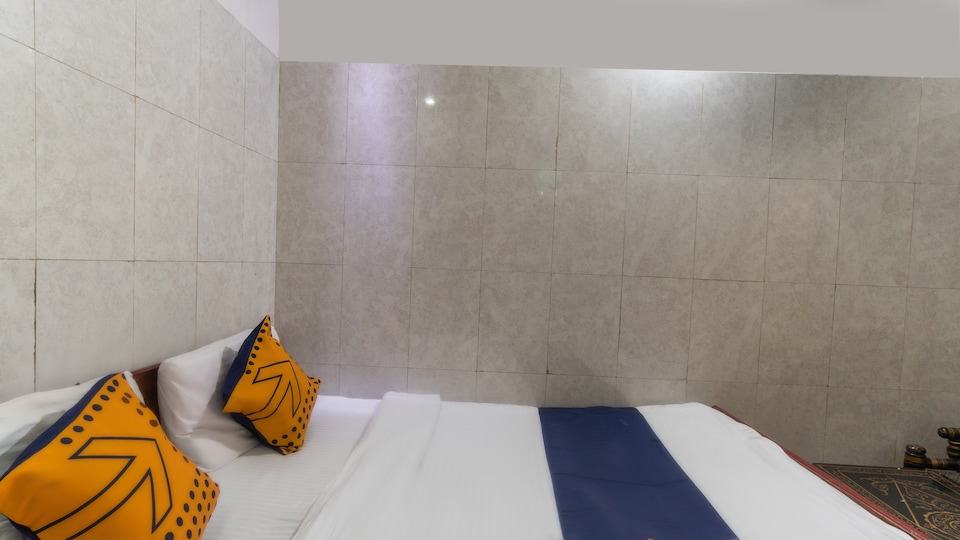 SPOT ON 68109 Hotel Motiwala Swastik Guest House, Petlad Road Nadiad, Nadiad