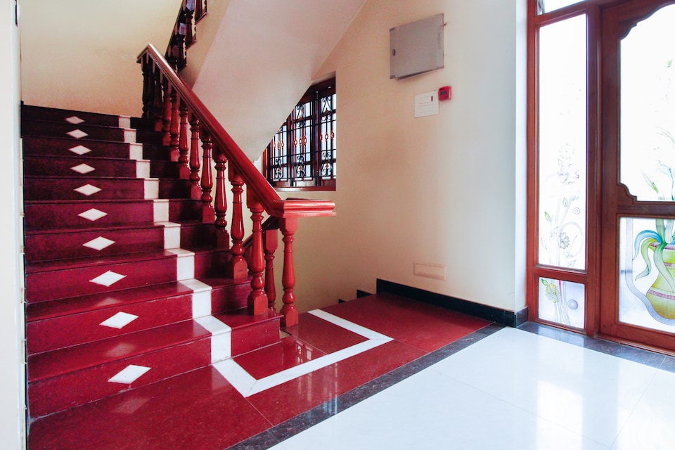 OYO 68117 Vms Grand, Reddipatti Salem, Salem