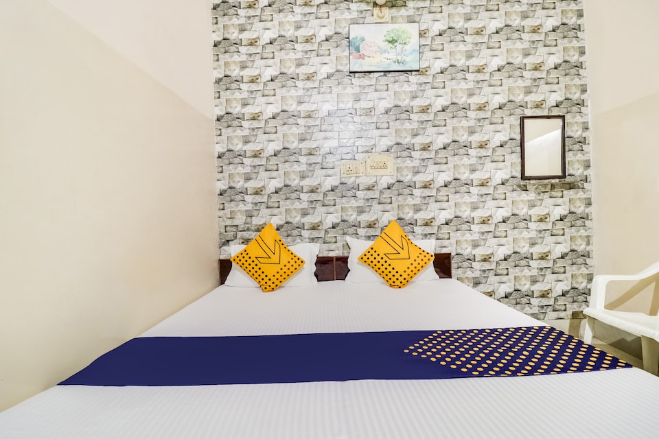 SPOT ON 68123 Prabhu Sundaram Guest House, Assi Ghat Varanasi, Varanasi