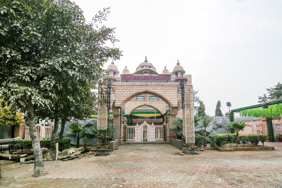 Capital O 68148 Hotel Shree Jee Palace , Ghaziabad City, Ghaziabad