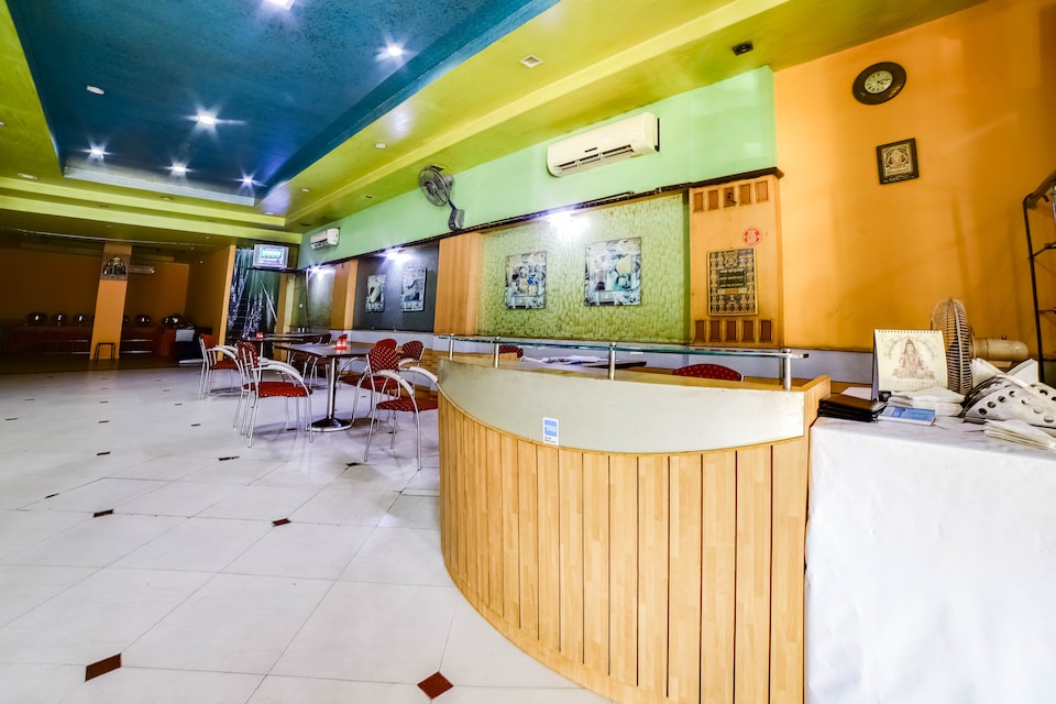OYO Hotel Chandrika Inn Near Jama Masjid, Paharganj Delhi, Delhi