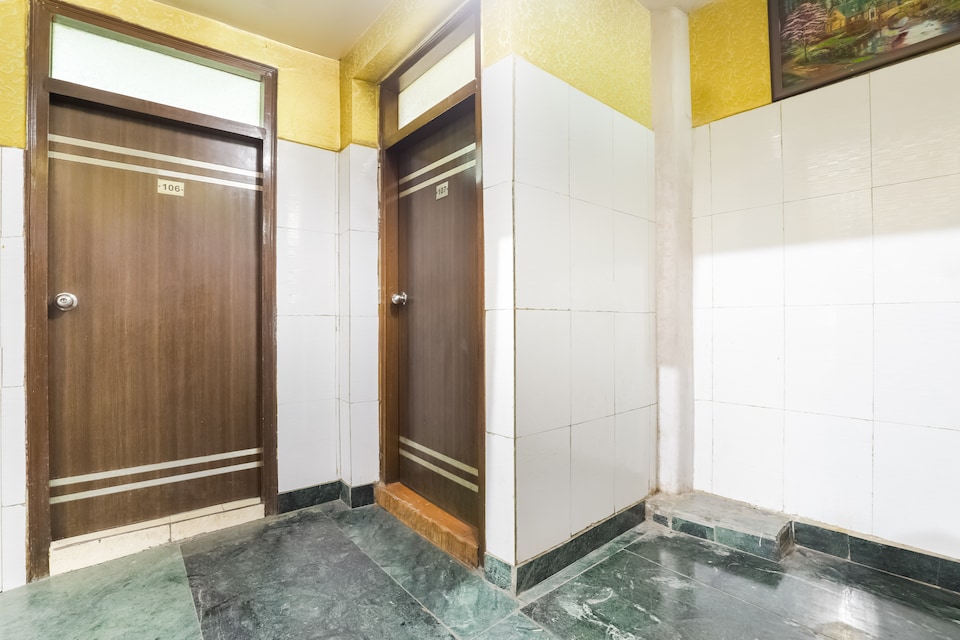 Hotel O Kaka Guest House , Paharganj Delhi, Delhi