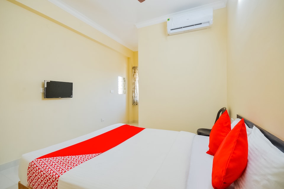 OYO 68202 Lemon Ade, Trichy Road, Coimbatore