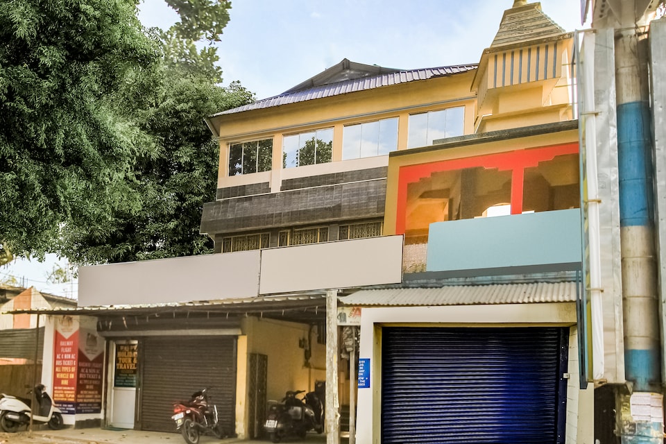 OYO The Pearl Lodge, Malbazar, Latagudi