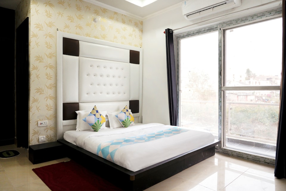 OYO Home 68220 Pleasant Stay Dehradun, Sahastradhara Road, Dehradun