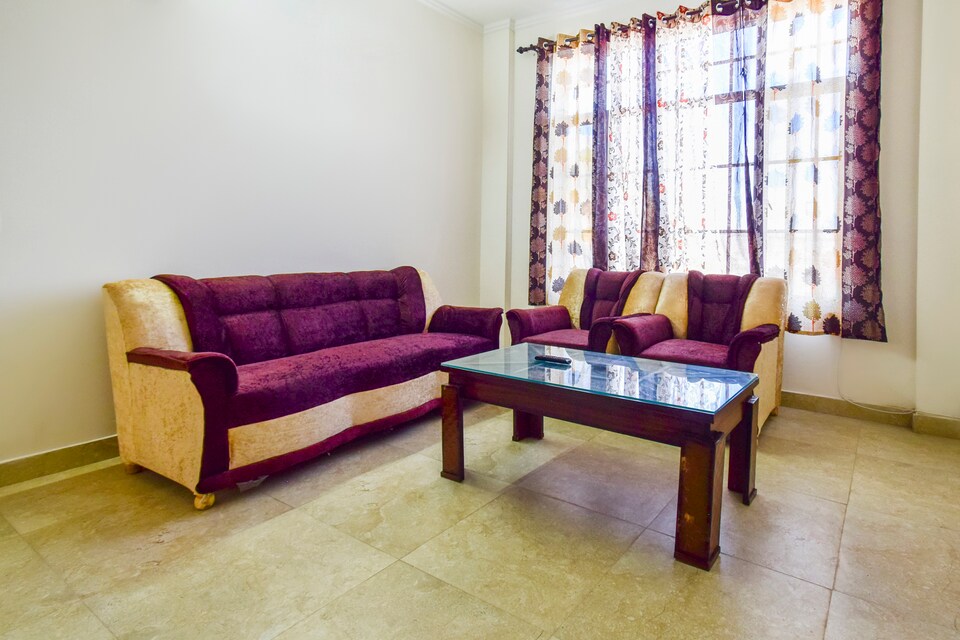 OYO Home 68224 Peaceful 2bhk Apartment Kamyana, Bharari, Shimla