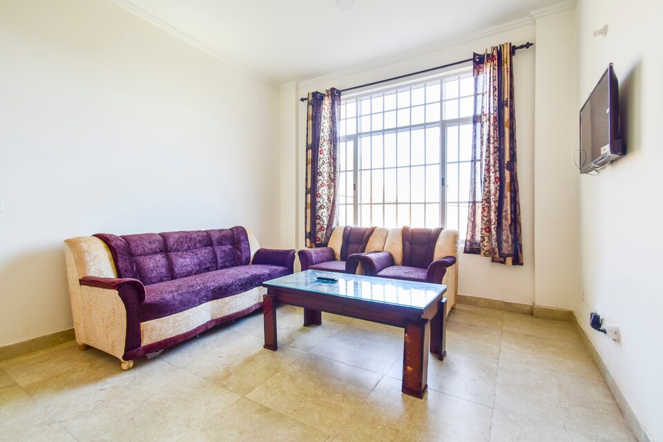 OYO Home 68224 Peaceful 2bhk Apartment Kamyana, Bharari, Shimla