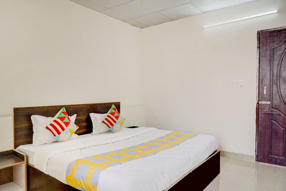 OYO Home 68225 Elite Stay Dehradun, Dehradun ISBT, Dehradun