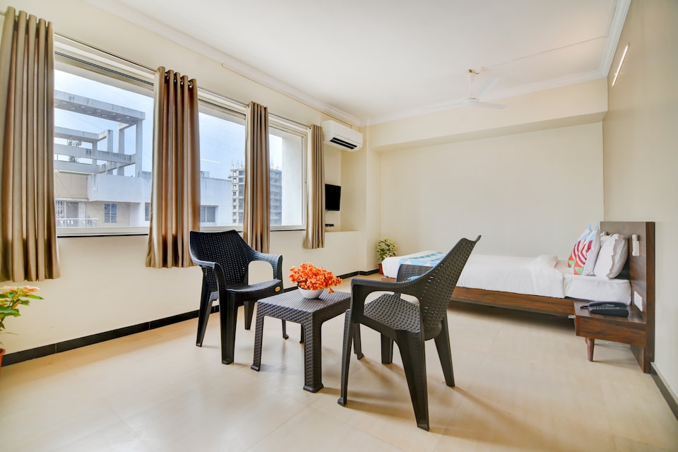 OYO Home 68264 Peaceful Stay Keshav Nagar, Kharadi Pune, Pune