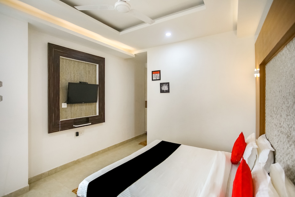 Capital O 68284 Jasola Villa, Okhla Jasola Delhi, Delhi