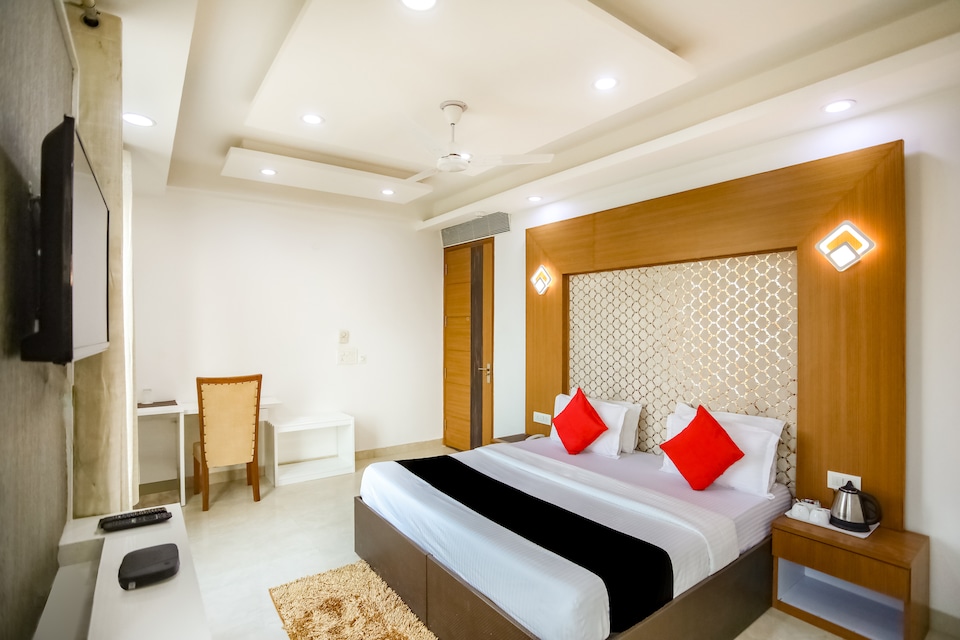 Capital O 68284 Jasola Villa, Okhla Jasola Delhi, Delhi