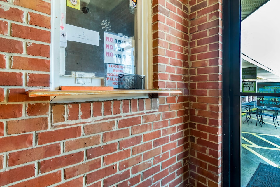 OYO Hotel Ruleville Route 49W, C38751, Ruleville MS