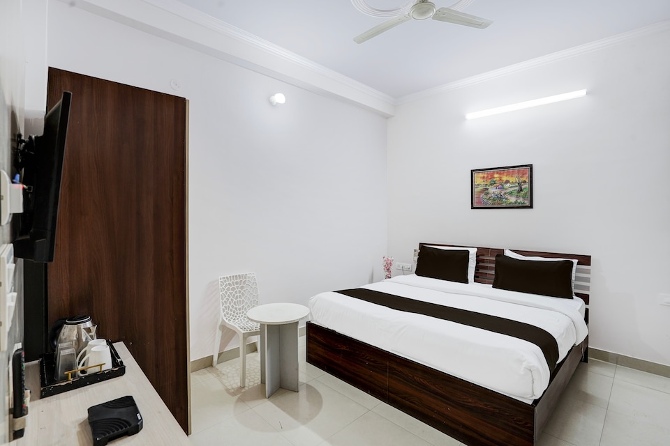 OYO Flagship Ved Villa, Mansarovar, जयपुर