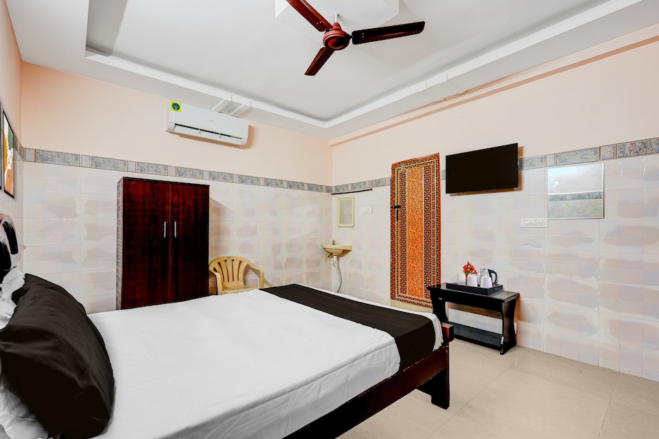 Super Hotel O Srinivasa Mangapuram Temple Formerly BGR Gardens, Chandragiri Fort Tirupati, Tirupati