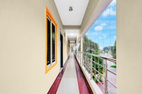 Super Hotel O Srinivasa Mangapuram Temple Formerly BGR Gardens