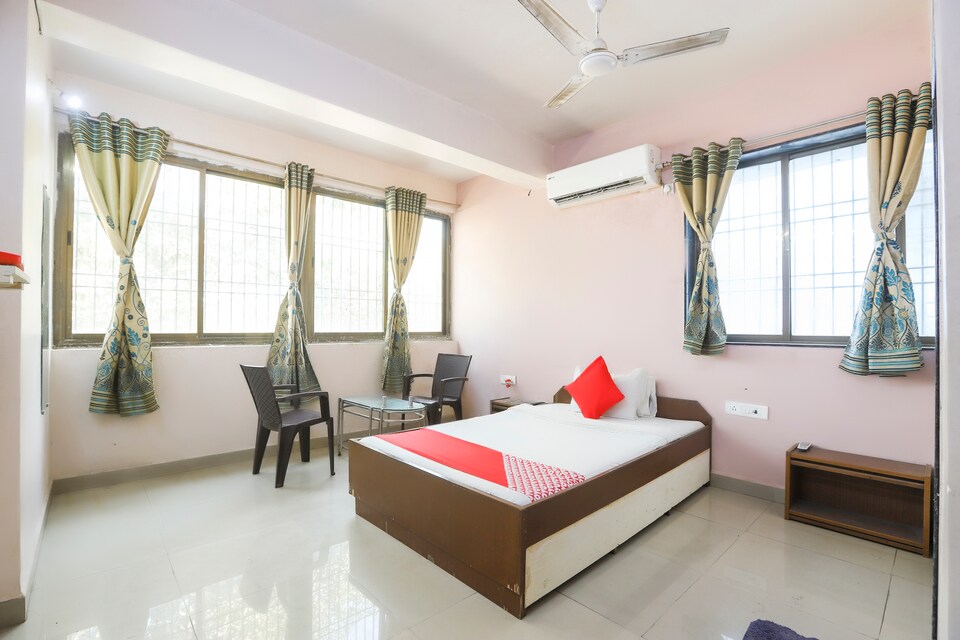 OYO 68338 Bawarchi, Dabhel Daman, Daman