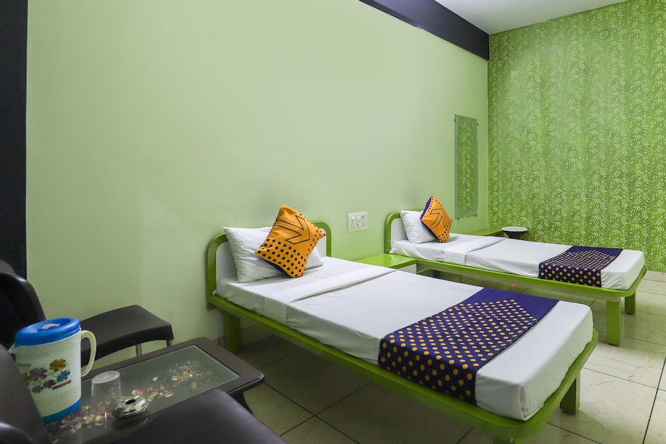 SPOT ON 68352 Hotel Anmol, Gondal Road Rajkot, Rajkot