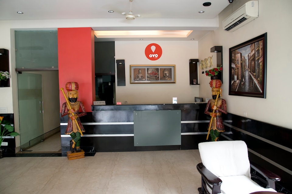 OYO Premium 189 GK 1 R Block, Greater Kailash Delhi, Delhi