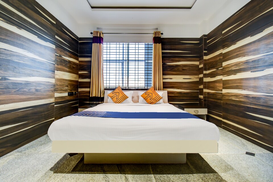 OYO 68377 Aishwarya Lodge, Mysore Outer, Mysore