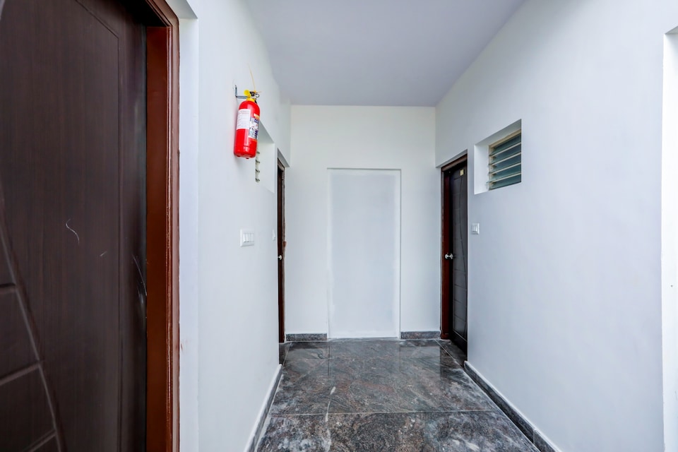 OYO 68380 Thanmaya Comforts, Mysore Outer, Mysore