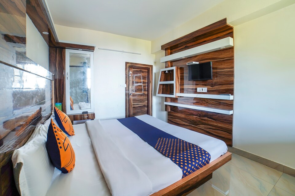 OYO Sunrise Homestay, Mall Road Mussoorie, Mussoorie