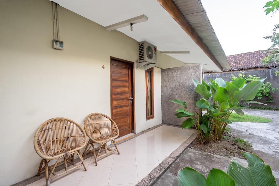 OYO 2633 Beto Guest House, Maguwoharjo, Yogyakarta