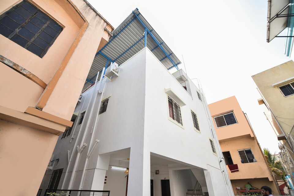 POP HOME 68405 The G Stay, Akurdi Pune, Pune