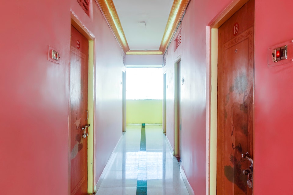 Hotel O Matoshree guest house, Mumbai Vasai-Virar-Naigaon, Mumbai