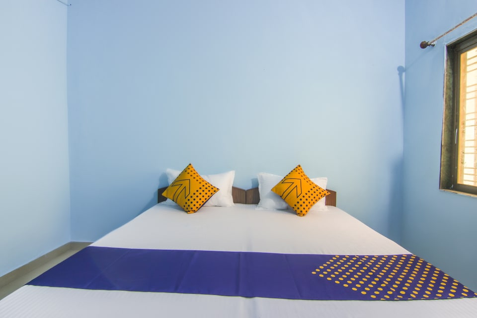 SPOT ON 68414 Santoor Lodge , Kalamb, Osmanabad