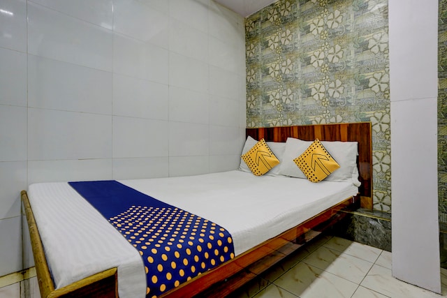 Hotel O Gulzar Masjid Bunder Railway Station