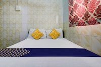 Hotel O Gulzar Masjid Bunder Railway Station