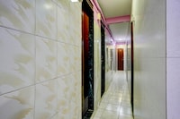 Hotel O Gulzar Masjid Bunder Railway Station