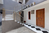 Hotel O Near Tugu Yogyakarta 1 formerly Crown Residence 