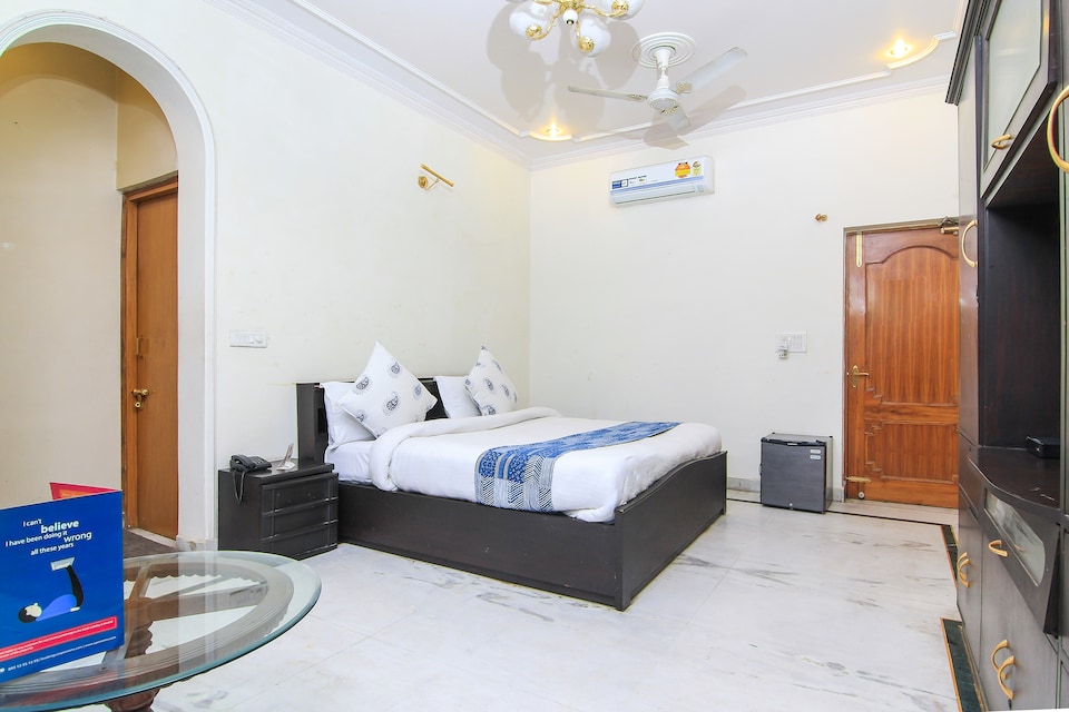 OYO 5634 SD International, Gomti Nagar Lucknow, Lucknow