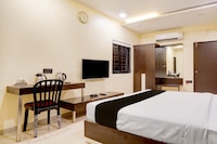 Collection O Vyara Railway Station Formerly Crystal Guest House